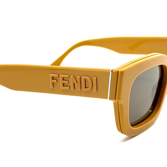 New, FENDI Sunglasses FE40119I 39E Authentic - Picture 6 of 11